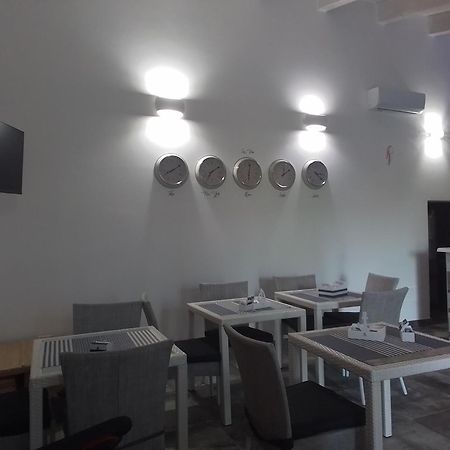 אגרופולי Lux Vera B & B מראה חיצוני תמונה