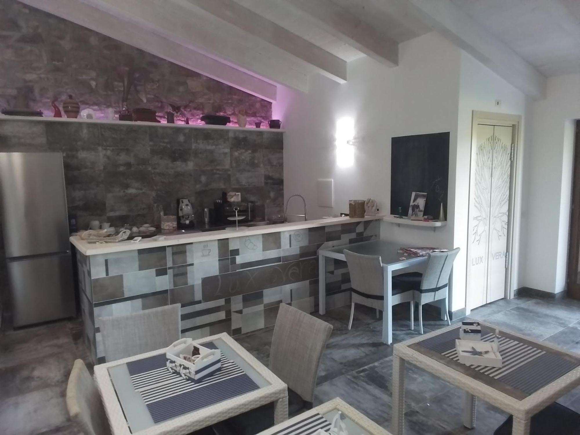 אגרופולי Lux Vera B & B מראה חיצוני תמונה