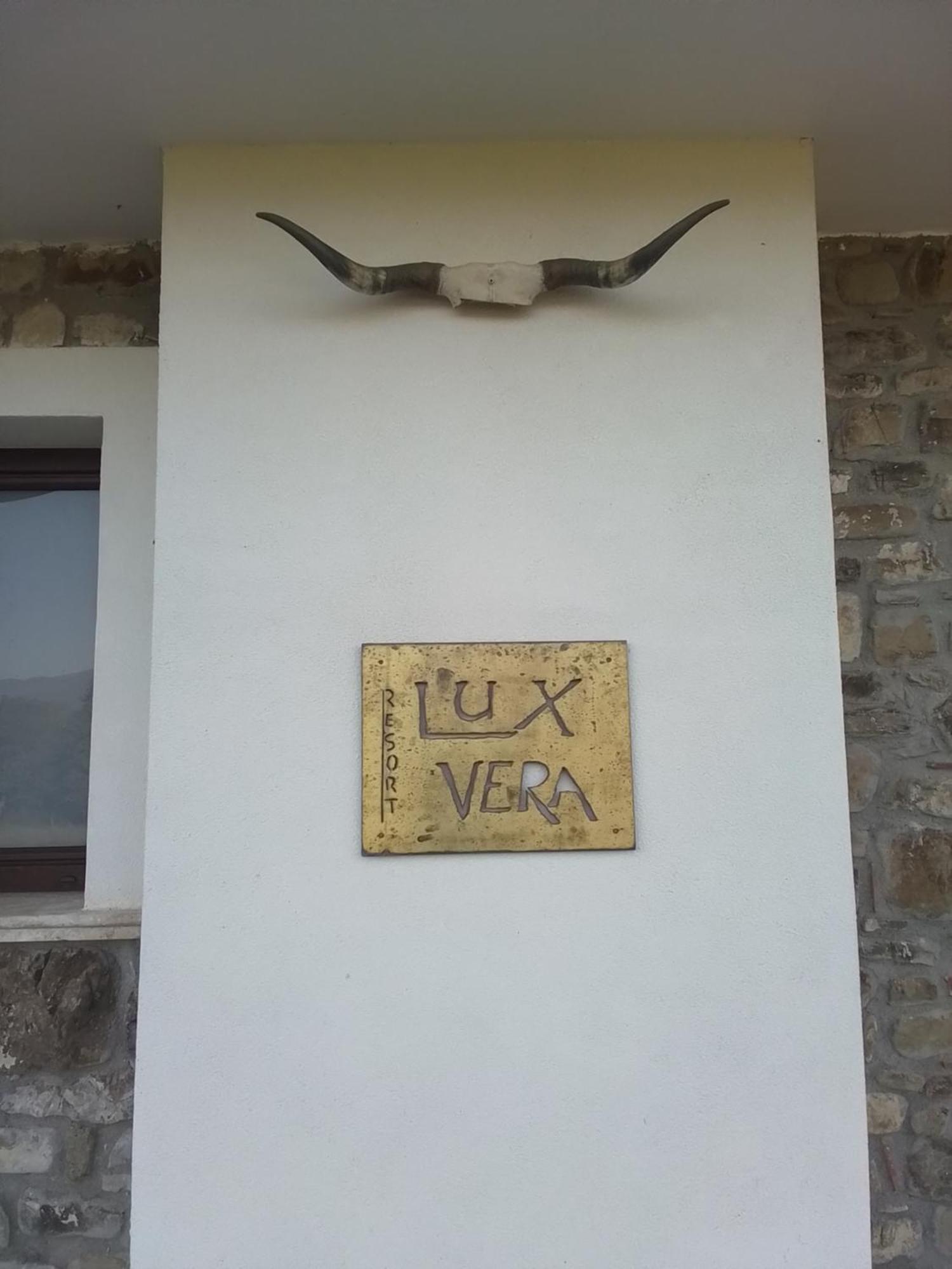 אגרופולי Lux Vera B & B מראה חיצוני תמונה